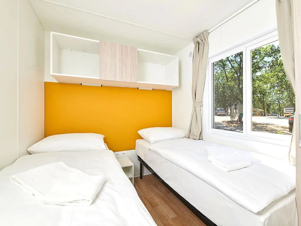 camping-ulika-mobile-homes-superior-bedroom-2
