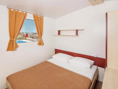 campingin-park-umag-mobile-homes-premium-family-bedroom-2