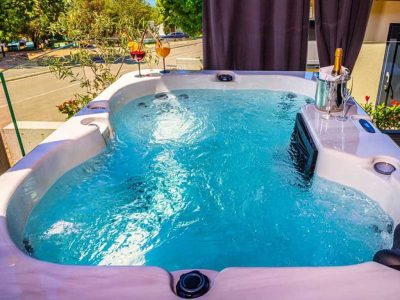 campsite-selce-adrialux-mobile-homes-whirlpool