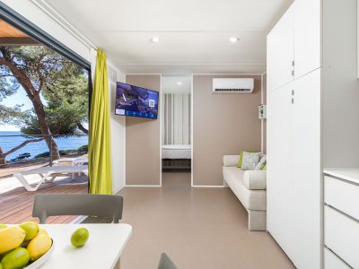 camping-stoja-camping-villa-sea-view-interior-kitchen-terrace