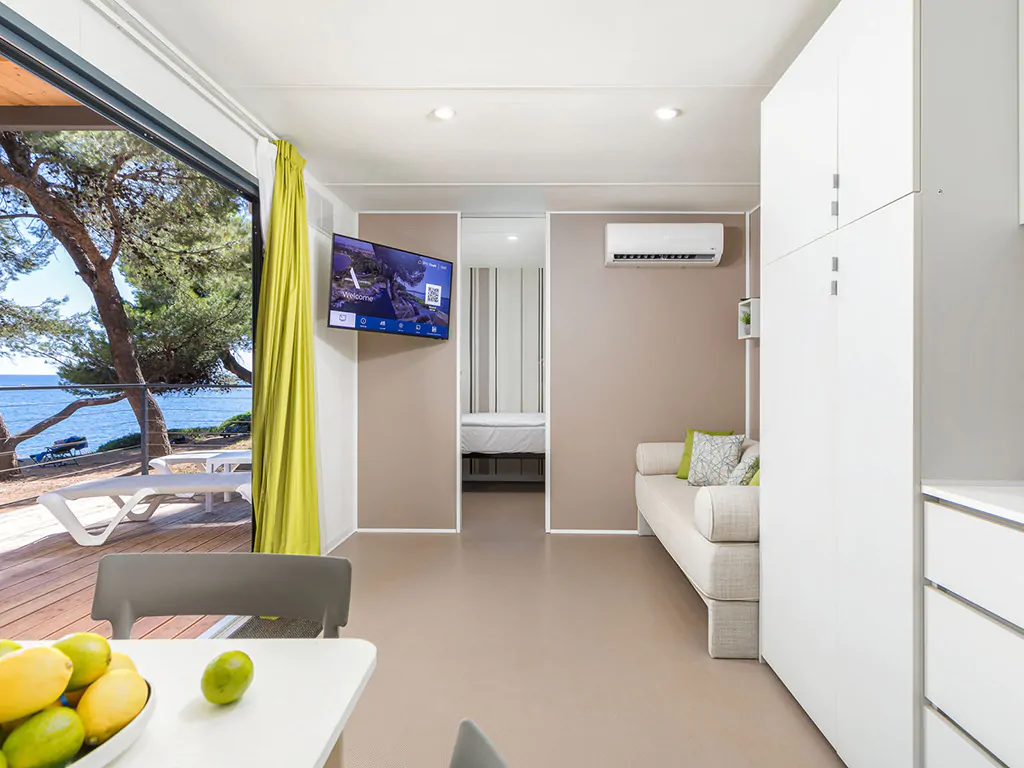 camping-stoja-camping-villa-sea-view-interior-kitchen-terrace