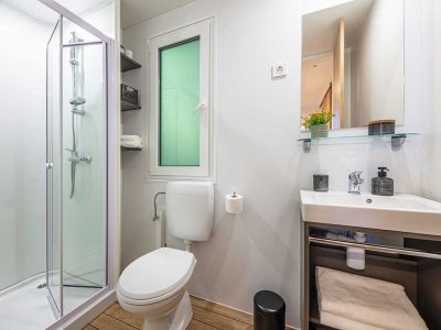 campsite-porton-biondi-mobile-homes-bathroom-i