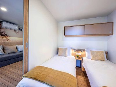 campsite-porton-biondi-mobile-homes-bedroom