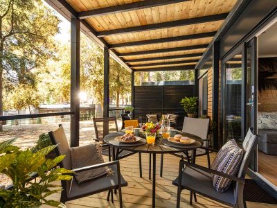 campsite-porton-biondi-mobile-homes-terrace-i