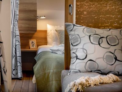 campsite-porton-biondi-mobile-homes-with-pool-bedroom-i