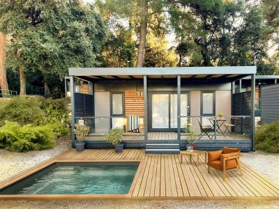 campsite-porton-biondi-mobile-homes-with-pool-exterior