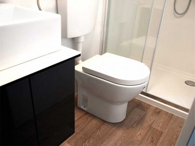 campsite-village-zrmanja-lux-mobile-homes-bathroom-i