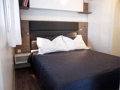campsite-village-zrmanja-lux-mobile-homes-bedroom-i