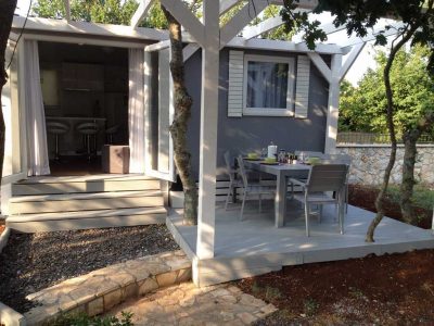 campsite-village-zrmanja-lux-mobile-homes-exterior-i