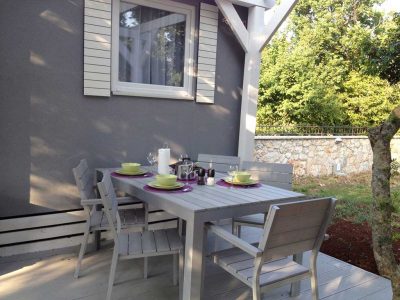 campsite-village-zrmanja-lux-mobile-homes-exterior-iii