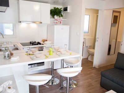 campsite-village-zrmanja-lux-mobile-homes-interior