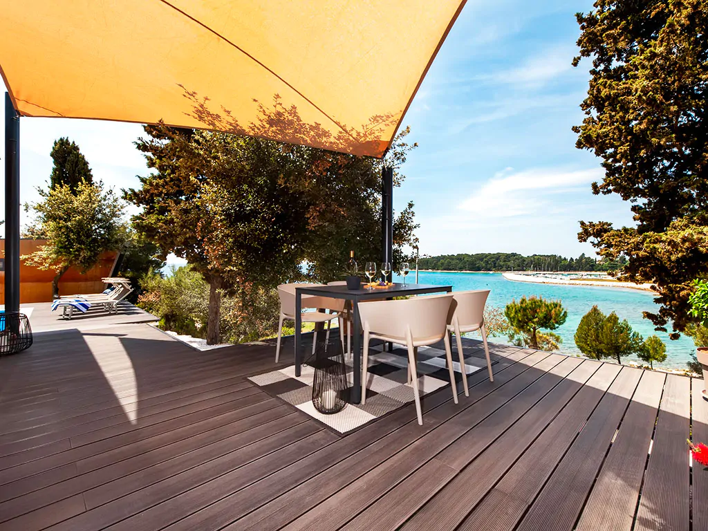 porton-biondi-nature-hideouts-mobile-homes-family-exterier-seaview