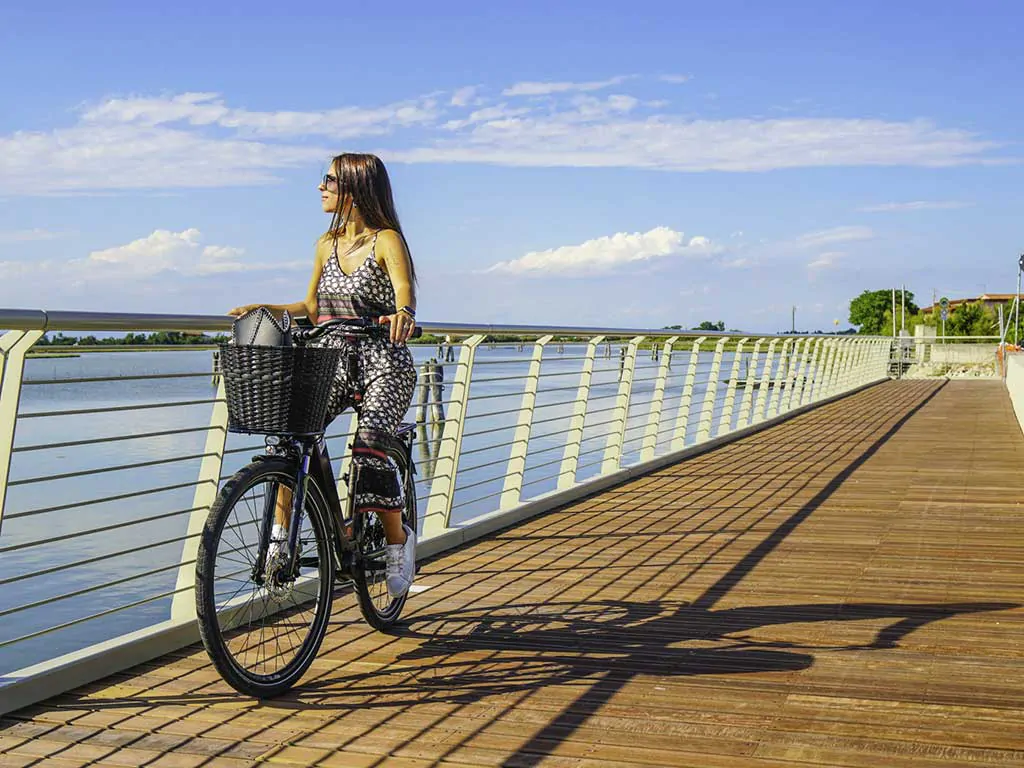 camping-union-lido-park-and-resort-bridge