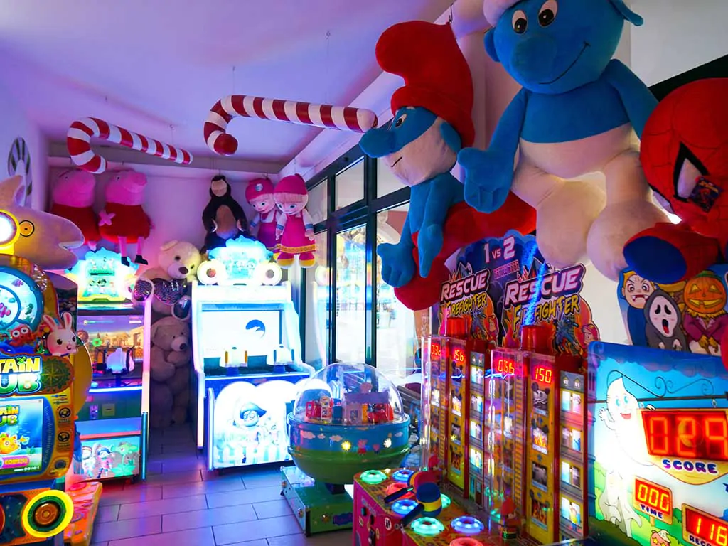 camping-union-lido-park-and-resort-game-room
