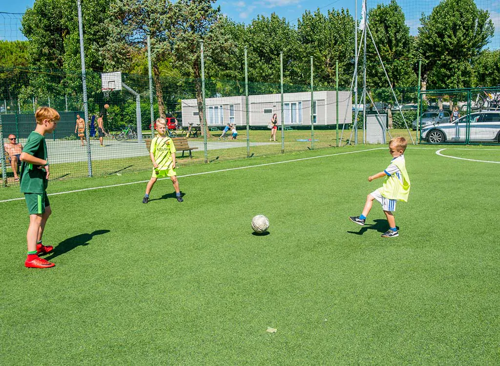 camping-village-portofelice-football-field