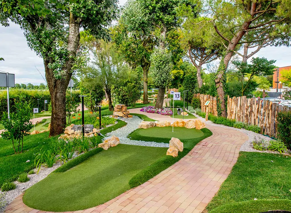 camping-village-portofelice-mini-golf