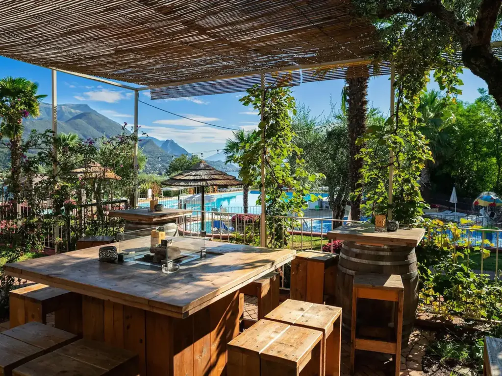 weekend-glamping-resort-exterior-bar-view-pool