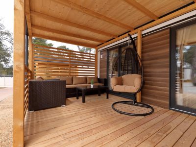 camspite-park-soline-mobile-home-de-lux-exterior-terrace