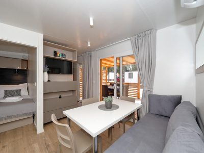 camspite-park-soline-mobile-home-de-lux-interior-living-room