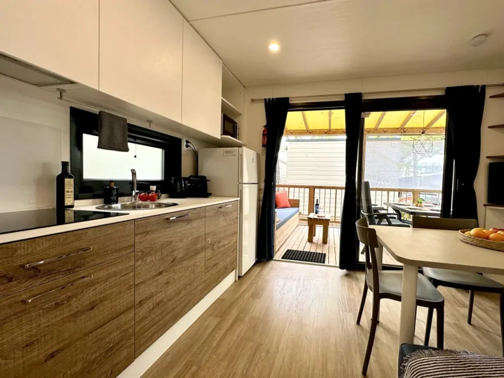 union-lido-park-resort-estivo-special-interior-kitchen