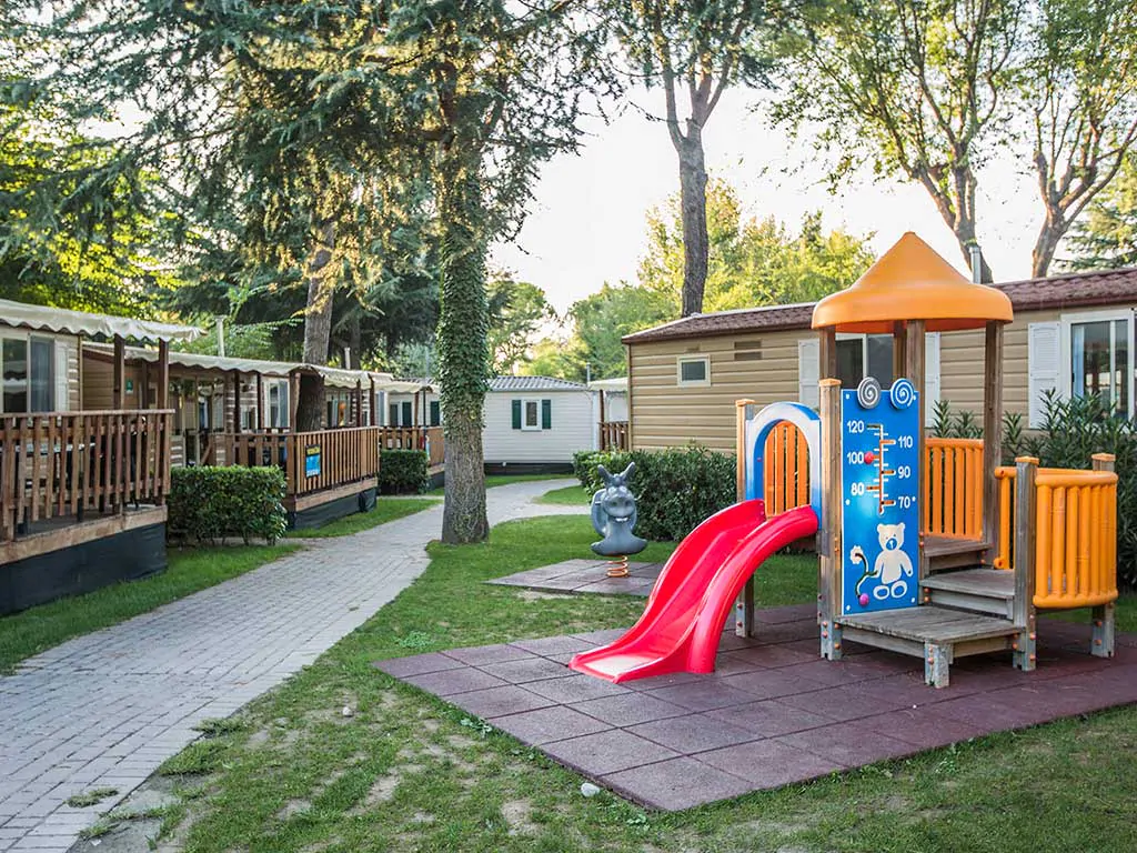 altominicio-camping-playground