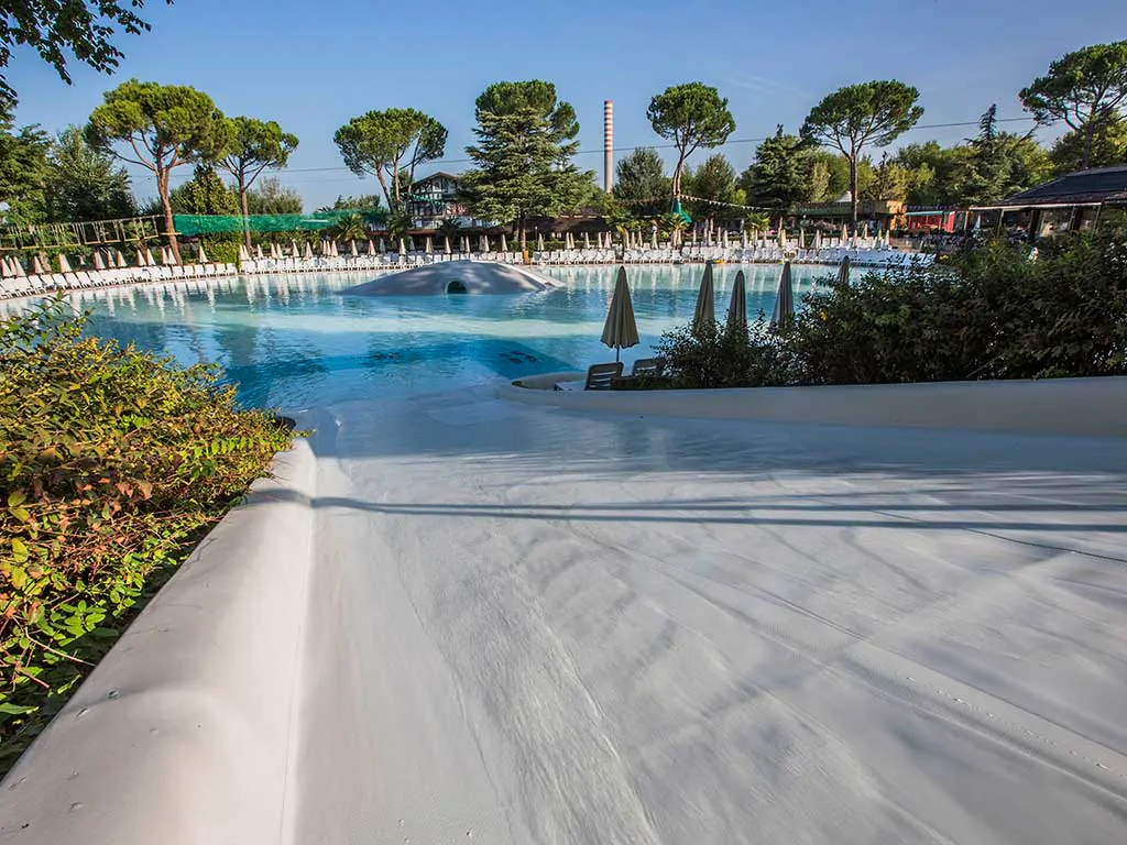 altominicio-camping-pool-area-iii