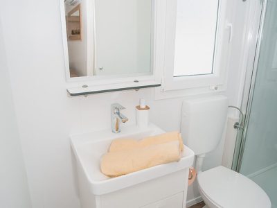 big-bear-plitvice-resort-interior-of-mobile-homes-xiii