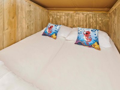 camping-park-umag-family-glamping-tent-bedroom-2