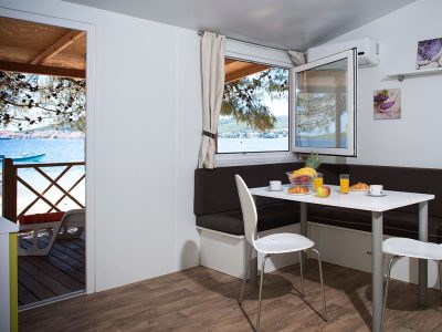 camping-perna-mobile-homes-bianca-premium-interior-2