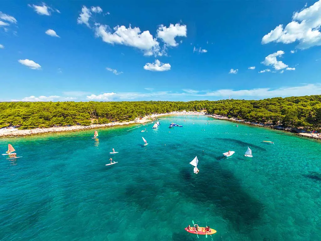 camping-pine-beach-pakostane-airview-i