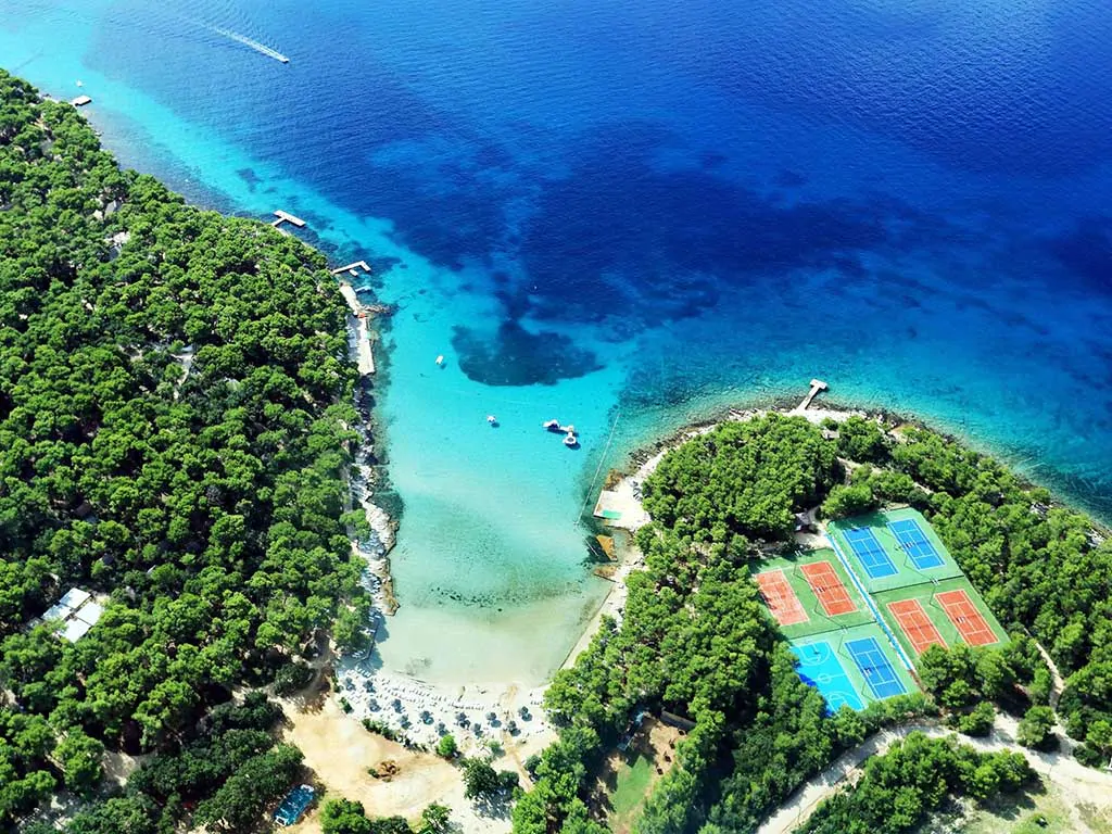 camping-pine-beach-pakostane-airview
