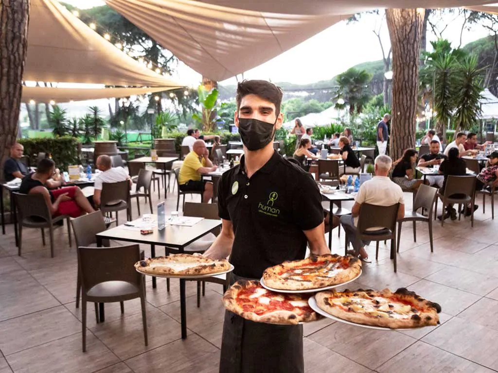 fabulous-camping-restaurant-i