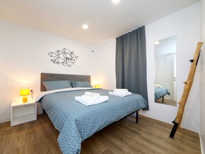 pine-beach-pakostane-mobile-homes-bedroom-2