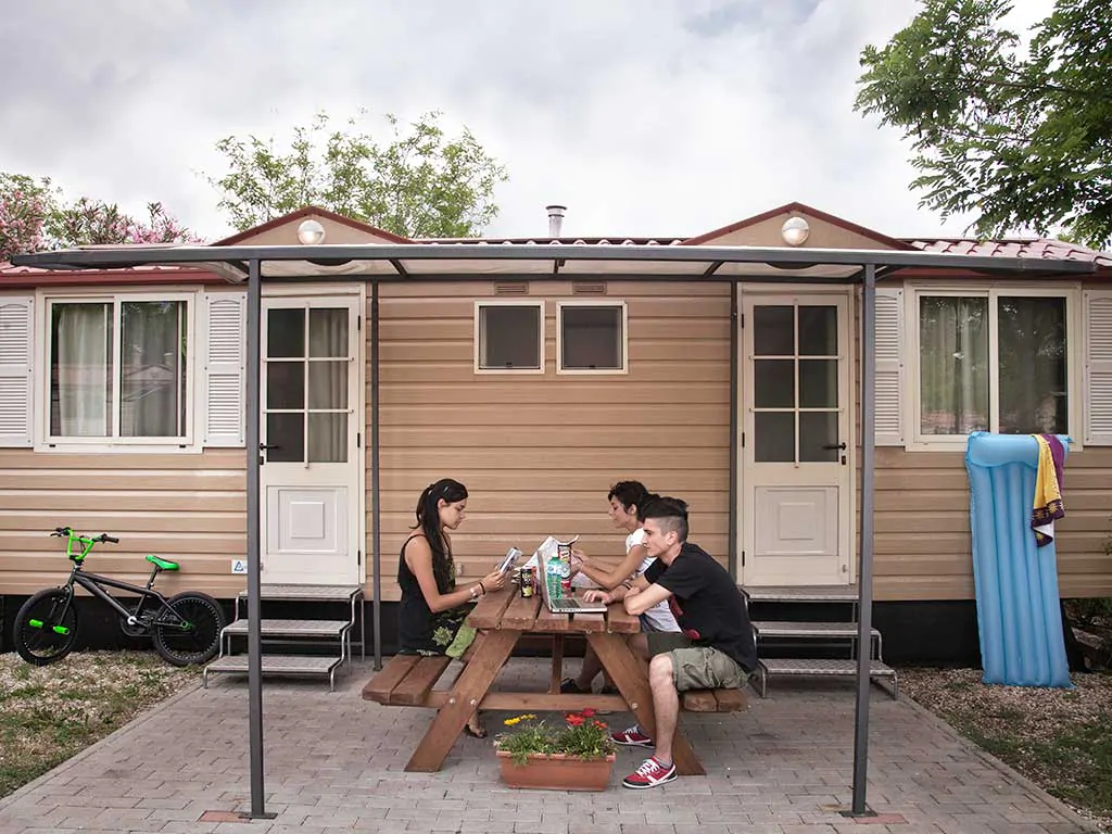 venezia-camping-in-town-hu-stay-easy-s-exterior-1