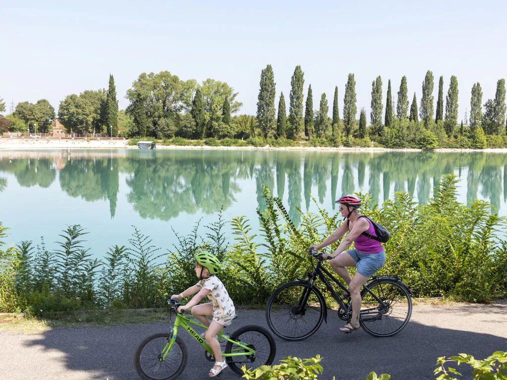 hu-altomincio-village-bike-tours