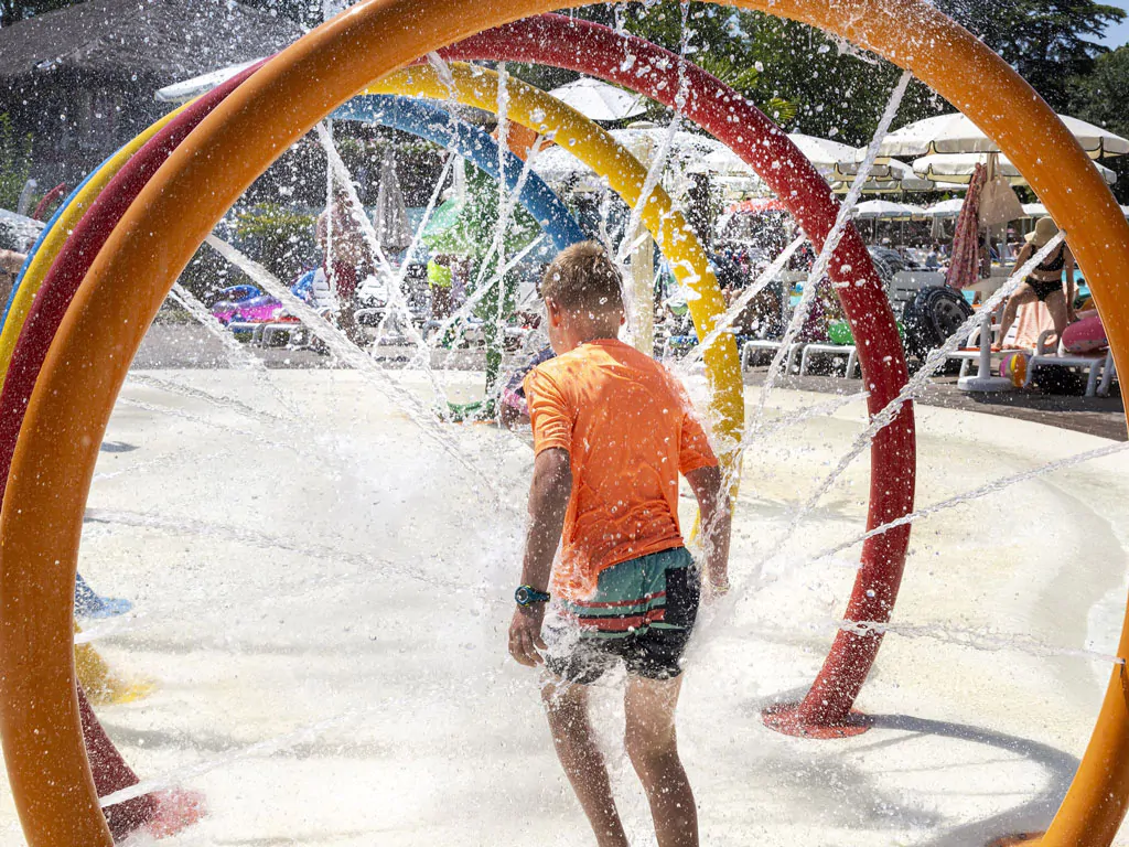 hu-altomincio-village-pool-activities