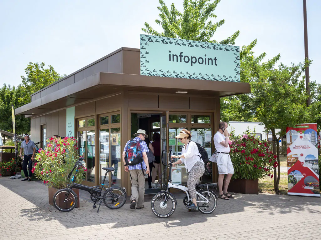 hu-firenze-camping-in-infopoint