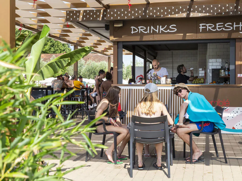 hu-firenze-camping-in-town-pool-bar