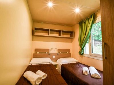 hu-stay-easy-xl-mobile-homes-bedroom-i