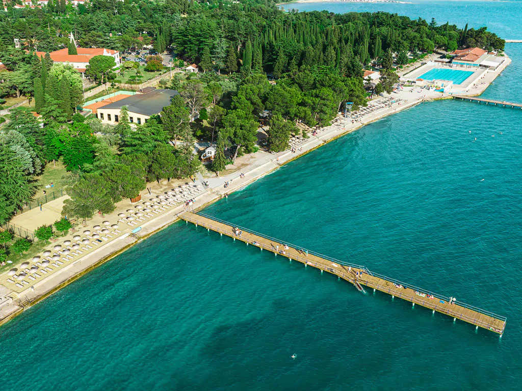 camping-adra-ankaran-beach