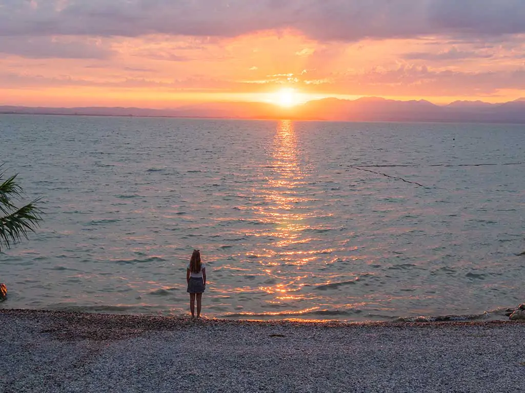 camping-lido-lasize-beach-sunset