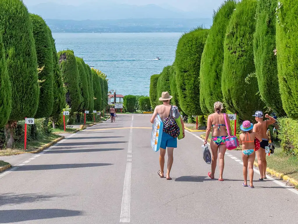 camping-lido-lasize-road