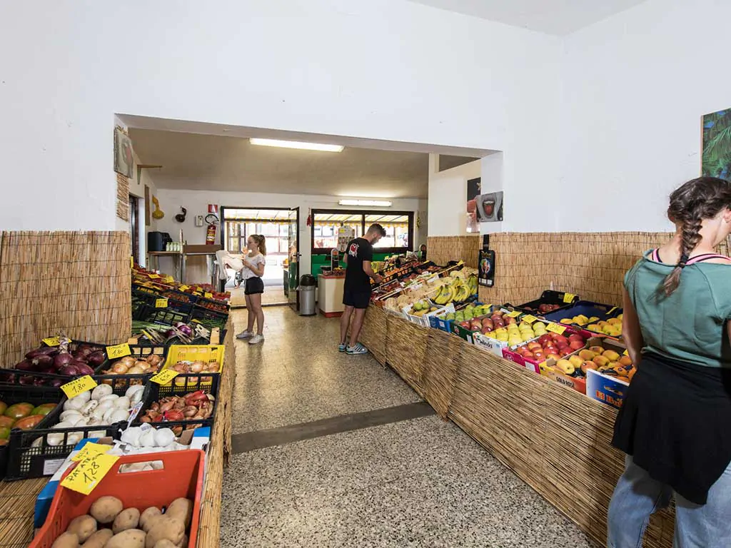 camping-mare-e-pineta-fresh-market