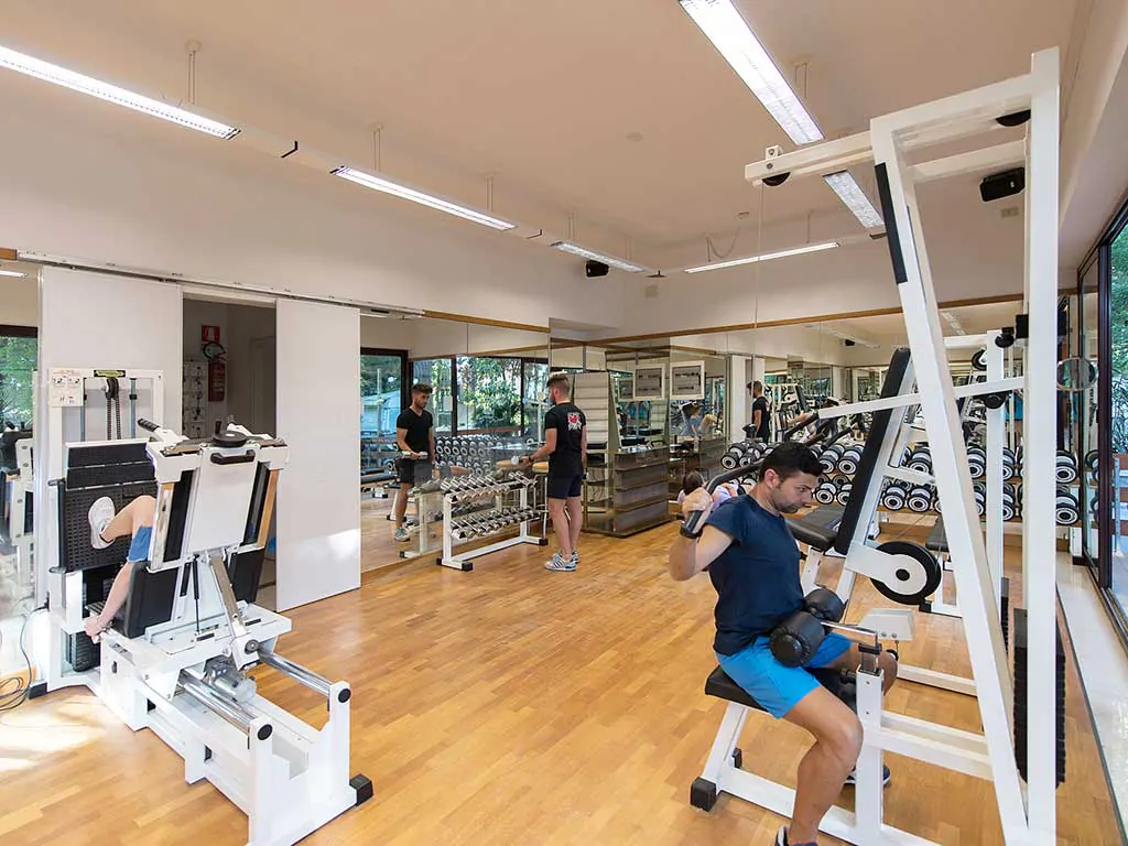 camping-mare-e-pineta-gym