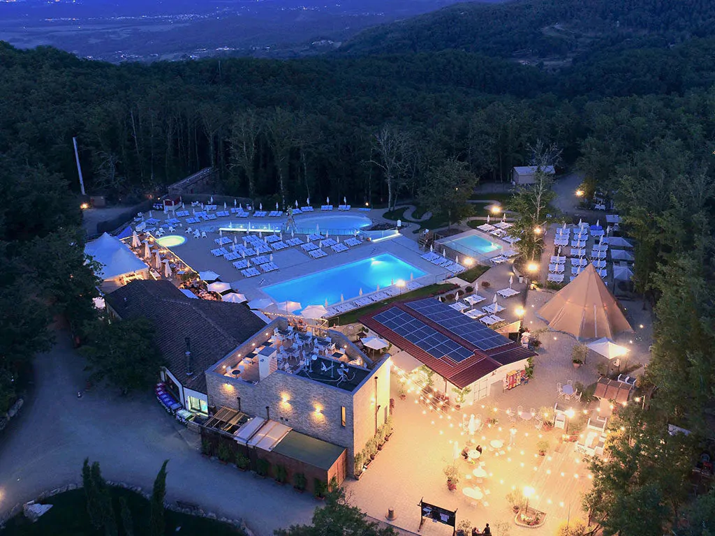 camping-orlando-in-chianti-sky-view-restaurants-1024x768