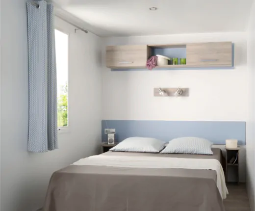 mobile-home-riviera-interior-bedroom-double-bed