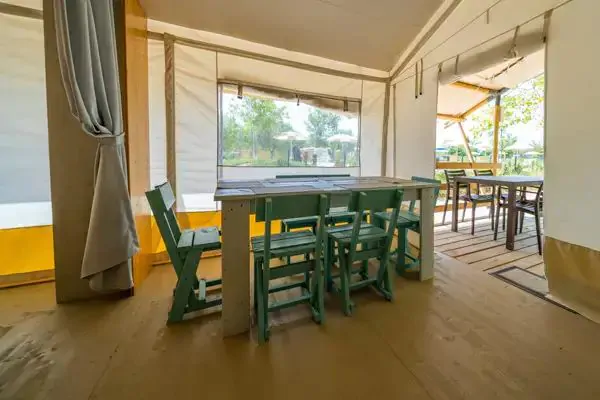 safari-luxe-tent-interior-kitchen-dining-table-i