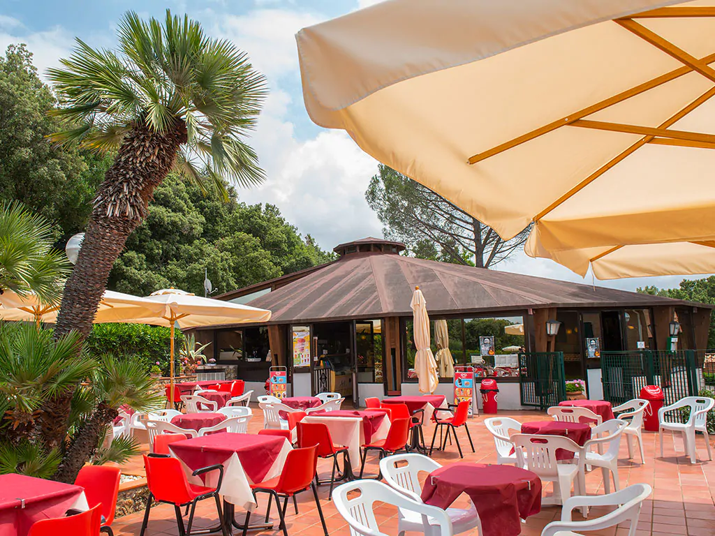 valle-gaia-restaurant-by-the-pool-ii