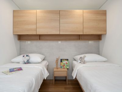 campsite-banki-green-istrian-village-mobile-home-interior-bedroom-single-beds-3
