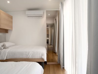 campsite-banki-green-istrian-village-mobile-home-interior-bedroom-single-beds-ii